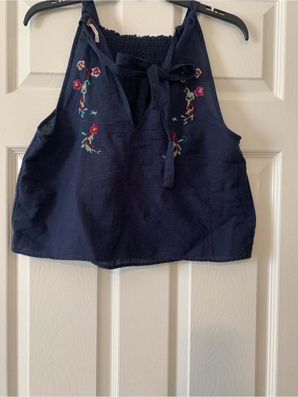 Free People Navy Embroidered Floral Halter Tank 60% Linen - Picture 2 of 8